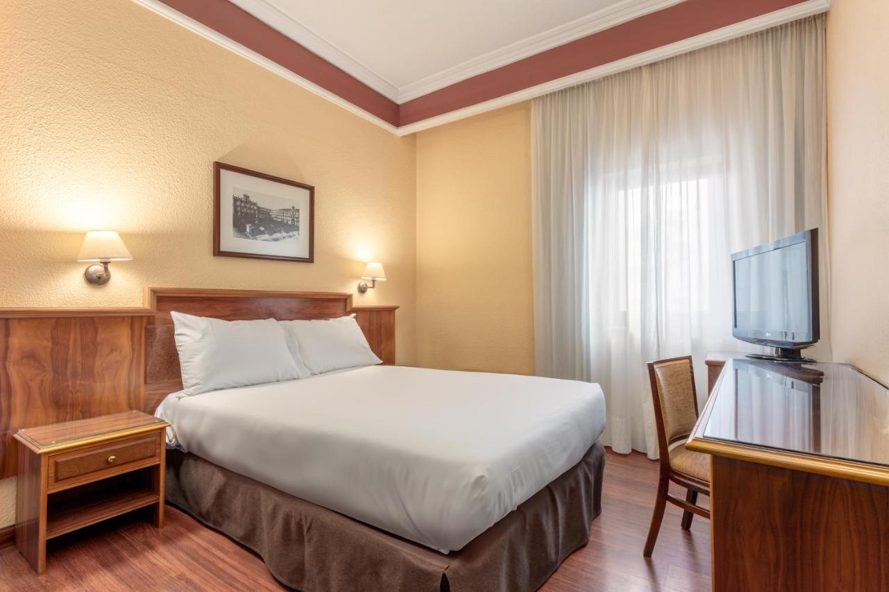 Crisol Regio Hotel Santa Marta de Tormes Eksteriør billede