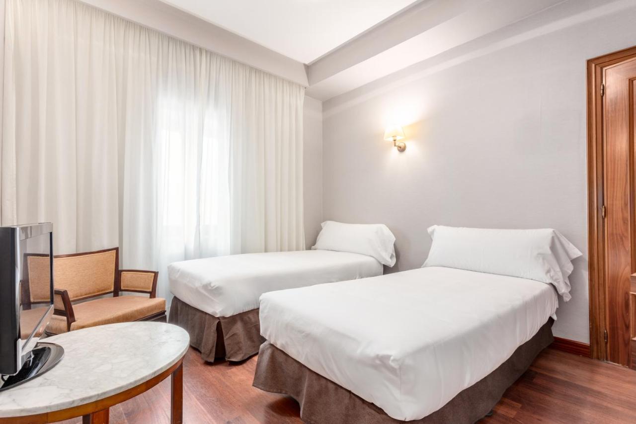 Crisol Regio Hotel Santa Marta de Tormes Eksteriør billede